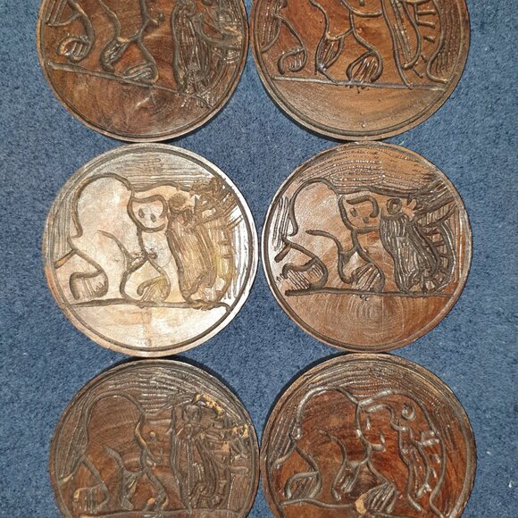 Vintage African Ironwood Elephant Set with 6 Coasters, Holder &Lid - Picture 9 of 11